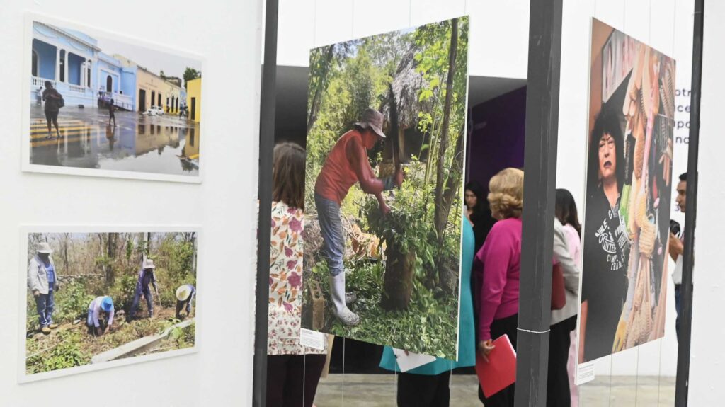 Con muestra visual "Rostros Silenciados" buscan exponer a mujeres de la Ciudad