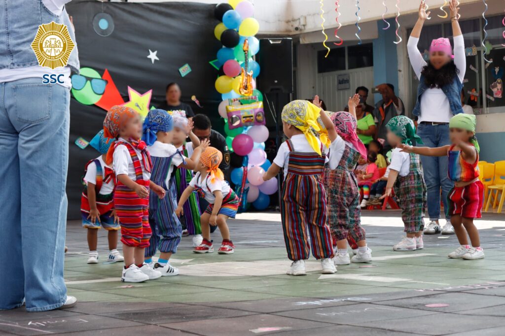 Bailable 10 de mayo cendi Blabuena