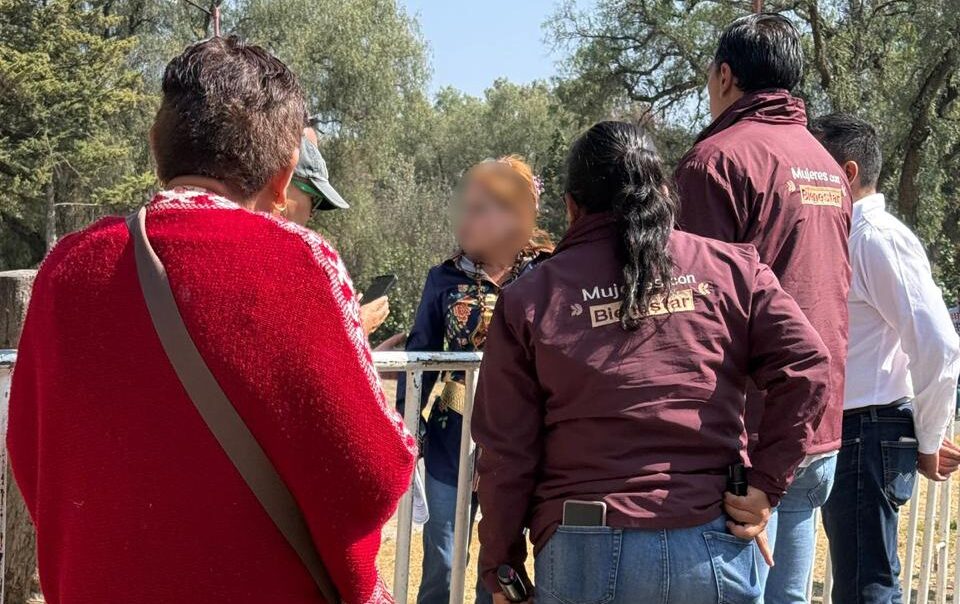 Beneficiarias de Programas de Bienestar Increpan y califican de traidora la alcaldesa Rosa Yolanda Wong