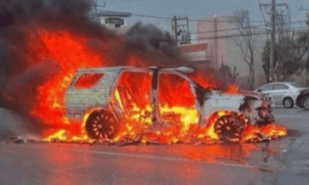 Ultima a fiascal de Tamaulipas y queman camioneta