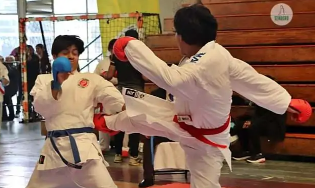 Homenaje al "Camino de la mano vacía" en Copa Akari