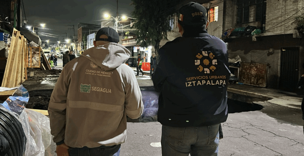 SEGIAGUA atiende socavón de Iztapalapa ya está de banqueta a banqueta