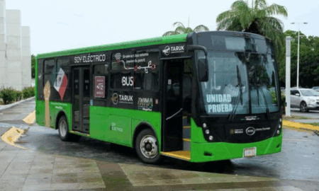 Lllega Taruk el autobus eléctrico Hecho en México, al sistema de transporte público de Chetumal