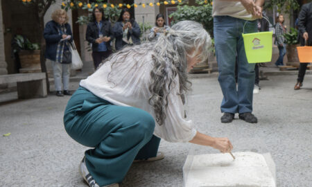 Cristina Rivera Garza: “Nuestros seres queridos permanecerán aquí mientras persista nuestro duelo”