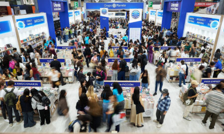 El encuentro entre lectorxs y autorxs marcó el ritmo de la FIL Guadalajara