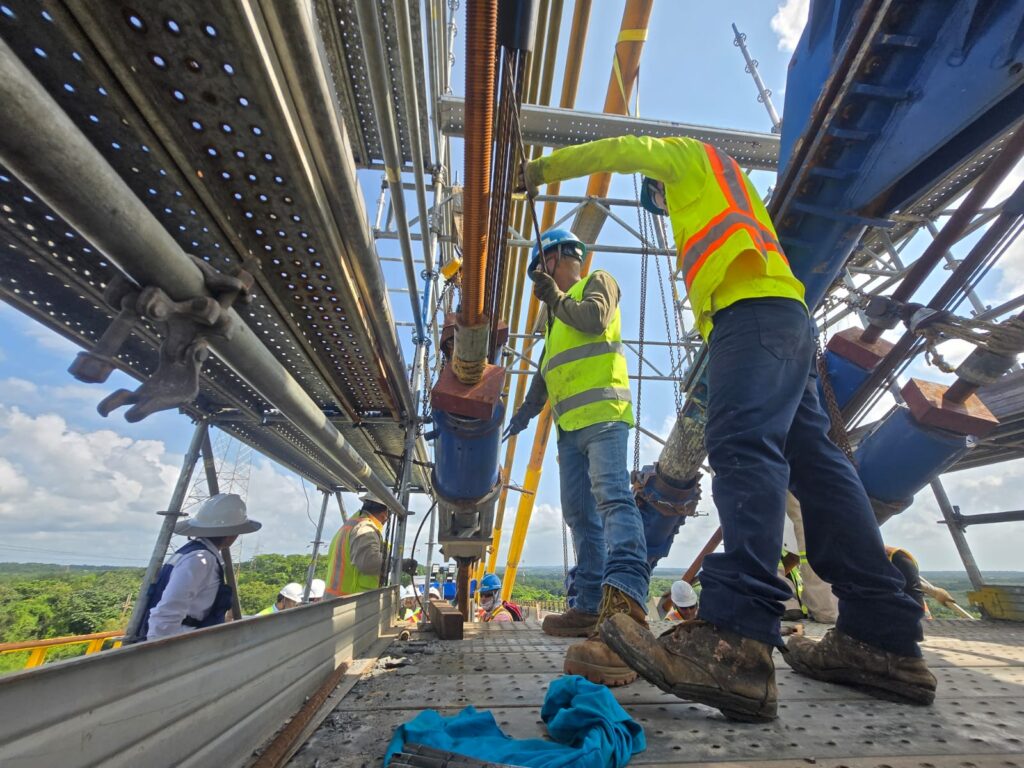 El primer puente atirantado de México está en Veracruz