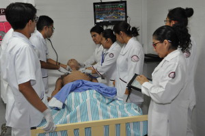 IMPULSA IPN LA ATENCIÓN ESPECIALIZADA DE ADULTOS MAYORES (3)