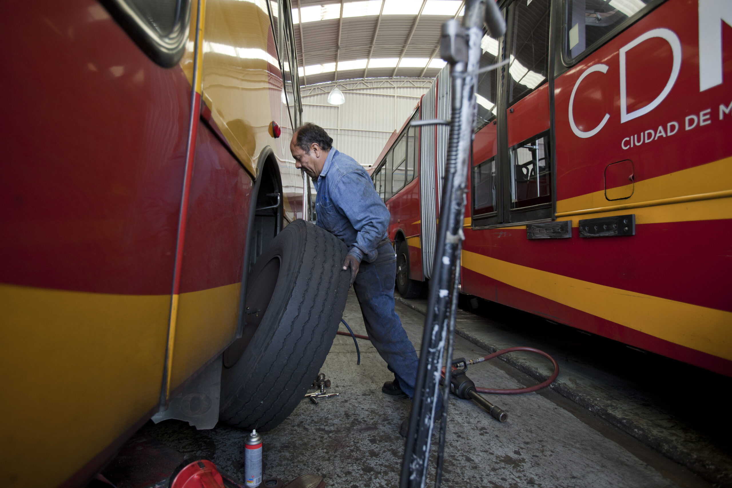 millonarios ahorros en Metrobús y transporte