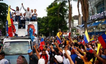 Maria Corina Machado en manifestación Venezuela