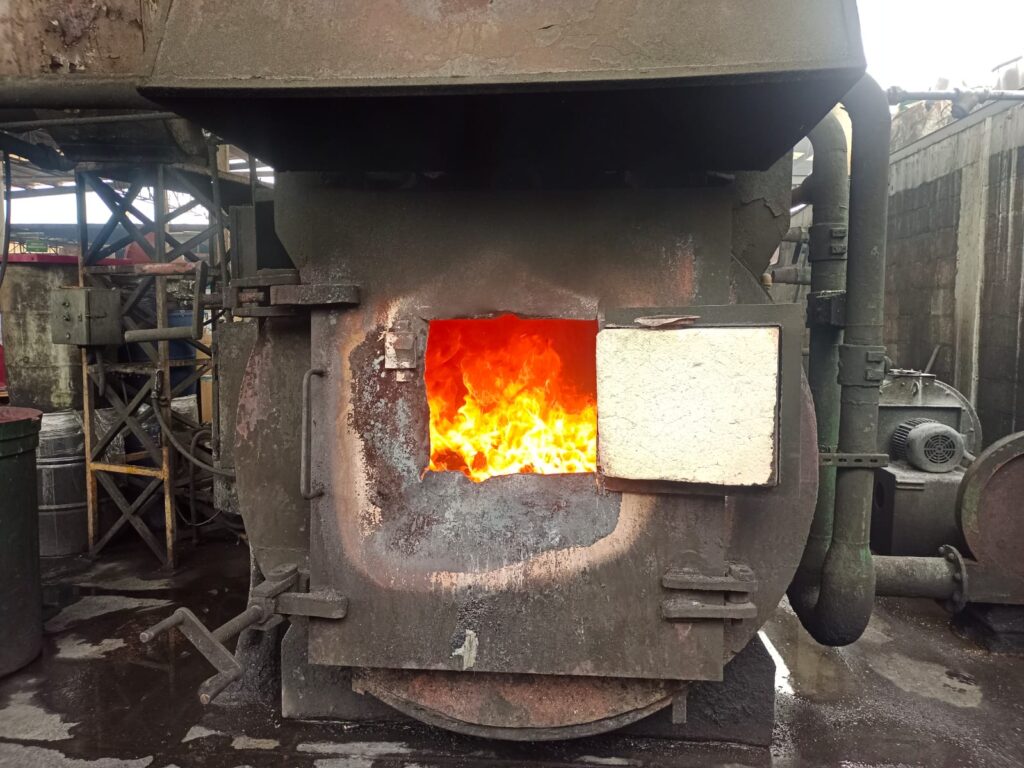 Destruye la FGR precursores químicos asegurados en narcolaboratorios