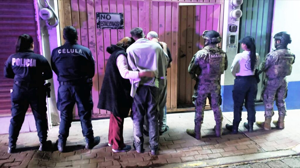 Reúnen con su familia a uno de los secuestrados y rescatados de la Luis Donaldo Colosio