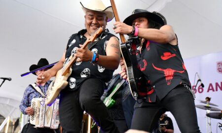 Tex Tex 56 años del Metro