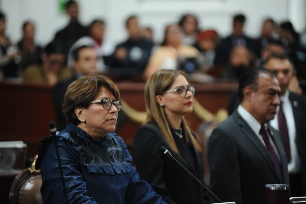 Gurda minuto de silencio Congreso CDMX por las víctimas de la explosión de pipa de gas