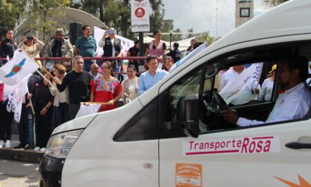 Inaugura Ecatepec rutas de Transporte Rosa