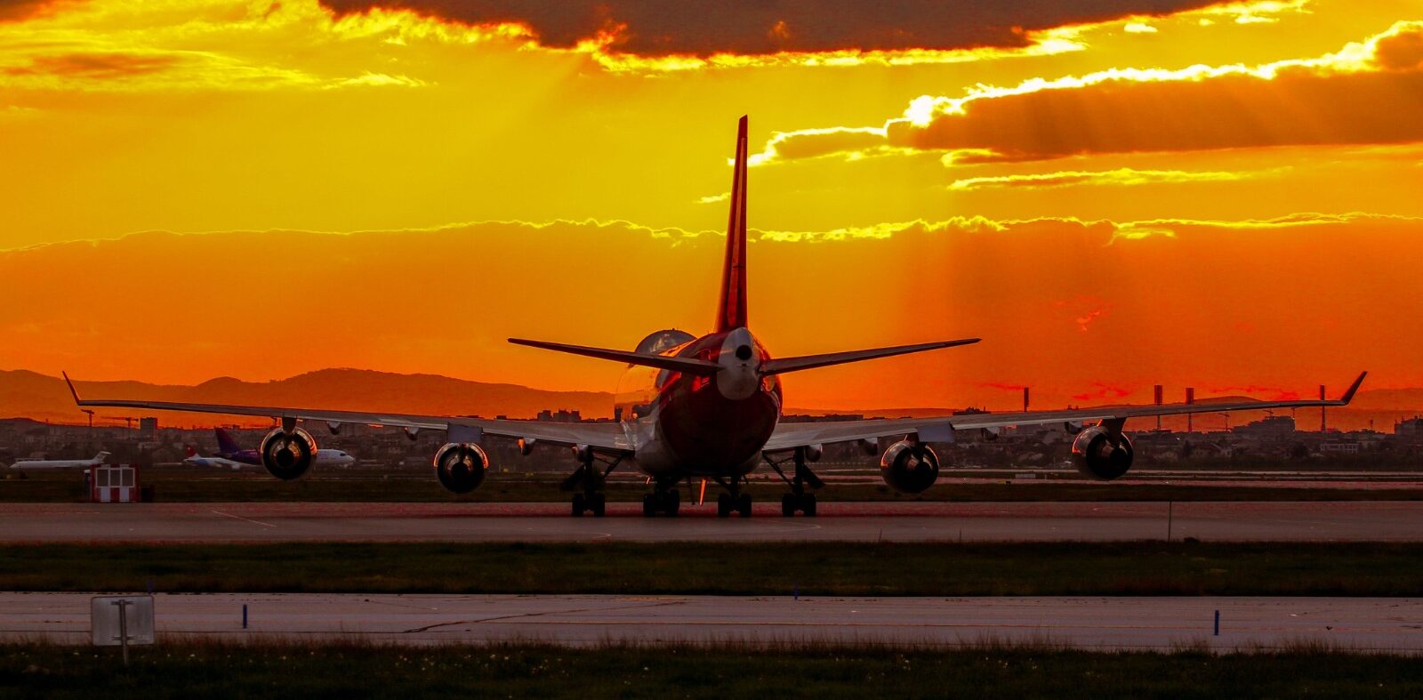 Existe un compromiso con una aviación segura, eficiente y competitiva: SICT