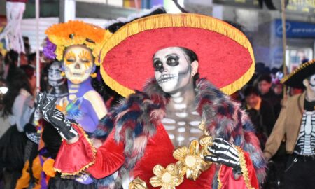 Se iluminó Tláhuac con el Festival Internacional del Día de Muertos 2025