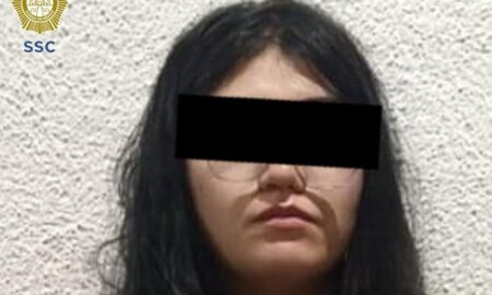 Rescata la SSC a menor abandonada en un auto en la AO