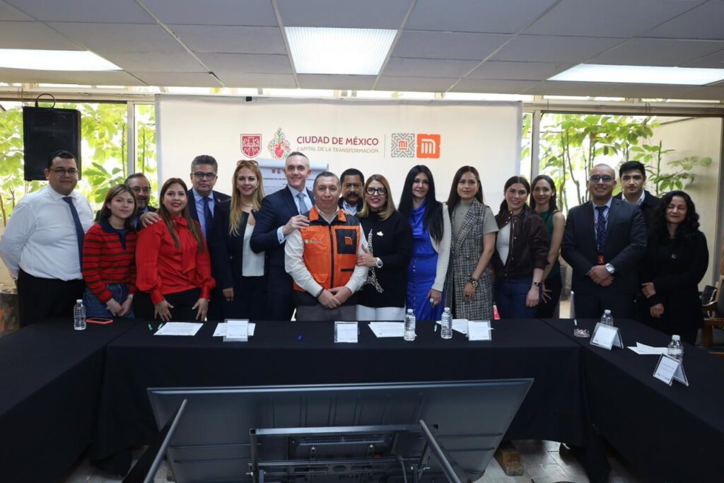 Refrenda Metro compromiso en certificación de trabajadores