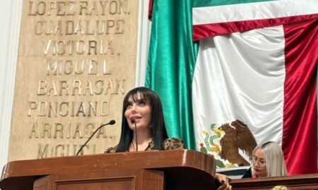 Diana Sánches denuncia el peligro en que se hallan los vecinos de la calle República de Ecuador