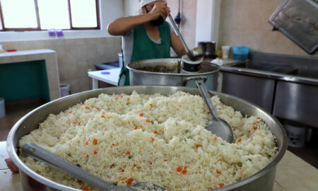 Asi funcionan los comedores comunitarios