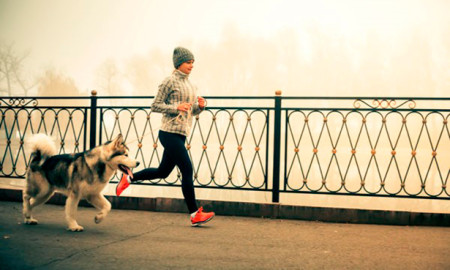 Correr con su mascota