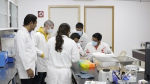estudiantes-ibero-laboratorio-neurociencias-110919