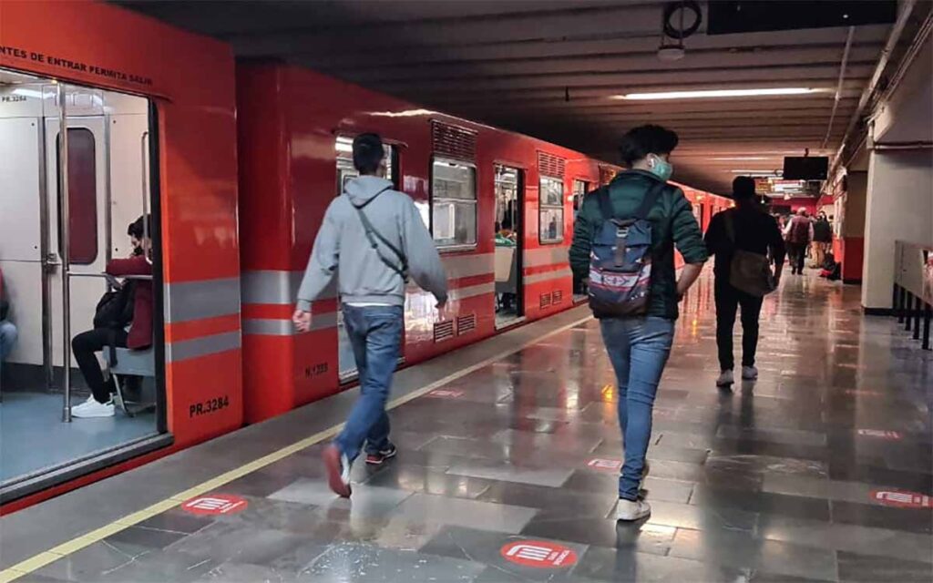 Trabajadores del Metro anuncian que ya no trabajarán horas extras ni usarán  sus teléfonos móviles para asuntos de trabajo - DE REPORTEROS