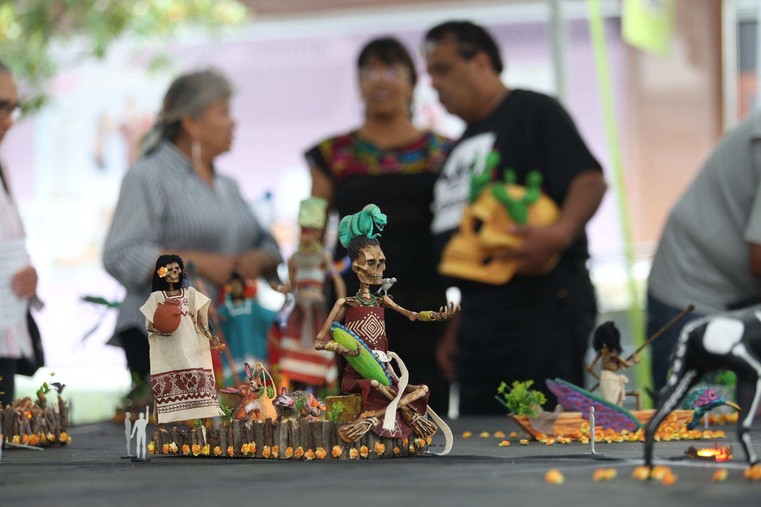 “Encuentro entre voces, poemas, peregrinaje, historia y tradición” para día de muertos 2025